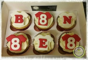 Cupcakes with football shirt decorations
