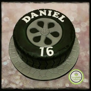 Car wheel 16th birthday cake