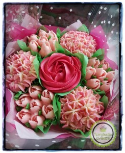 Pink Cupcake bouquet mother's Day birthday cake